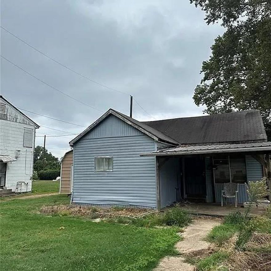 Investor special in the heart of Bossier City! This property is all about location—walking distance to the new Live! Casino and Boomtown Casino, and just minutes from the East Bank District with its restaurants, nightlife, and entertainment.

The existing structure is a 2 bedroom, 2 bath home with the potential to be reconfigured into a 3 2, a layout that’s especially attractive for short-term and mid term rentals. While the house needs significant work and may even be a full rehab or redevelopment project the opportunity here lies in the booming entertainment corridor right outside your door.

With ongoing development and strong demand for rentals near the casinos and East Bank, this property represents a smart play for investors looking to capture both cash flow and appreciation.

Bring your vision and seize this chance to own in one of Shreveport Bossier’s fastest-evolving areas!