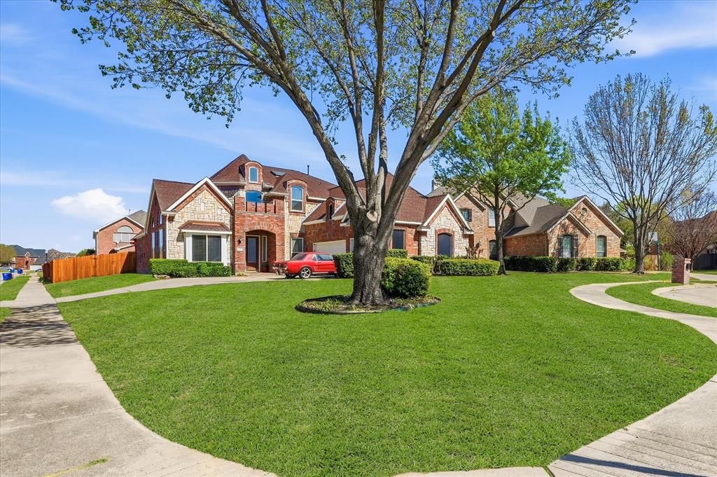 Photo of 5 Scramble Court, Mansfield, TX 76063 (MLS # 21214241)