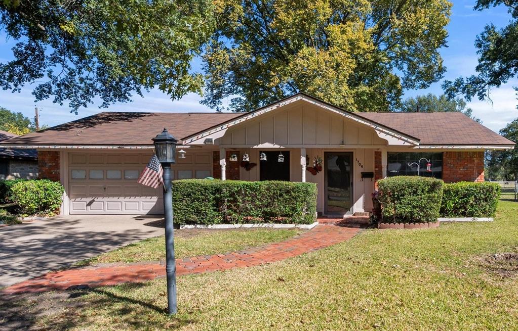1705 E Beverly Drive