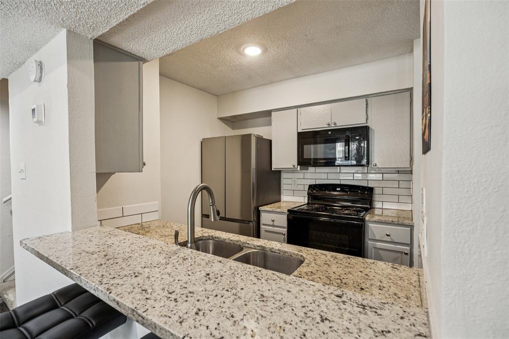 Tealwood-On-The-Creek Condo - Residential