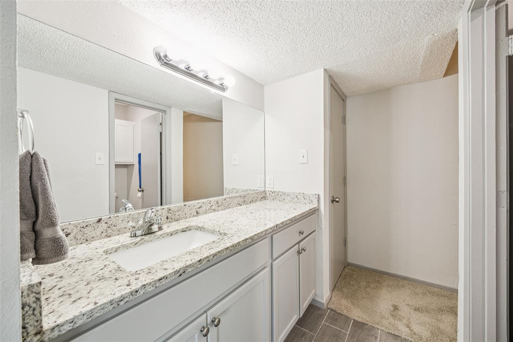 Tealwood-On-The-Creek Condo - Residential