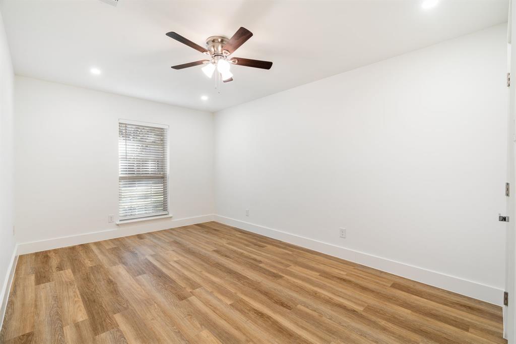 White Rock Village 01 - Residential