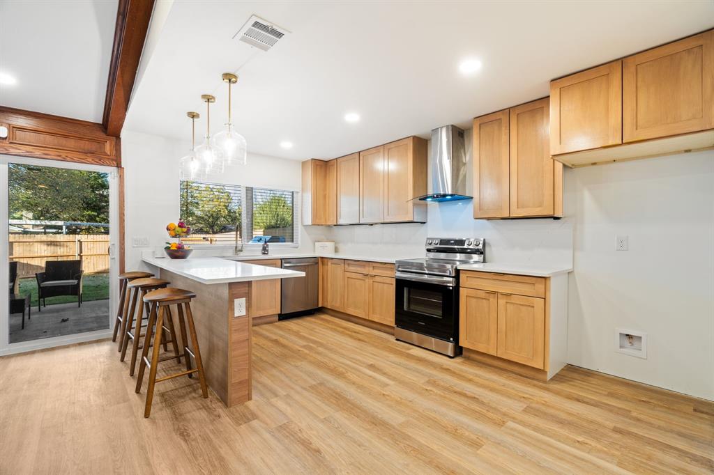 White Rock Village 01 - Residential