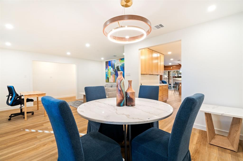 White Rock Village 01 - Residential