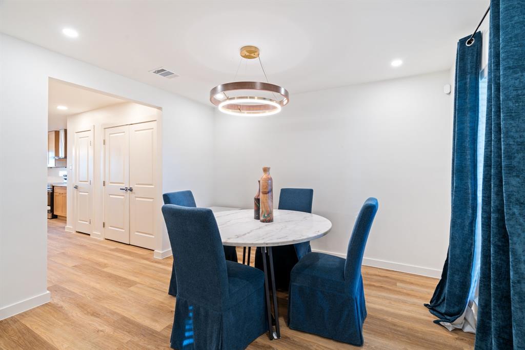 White Rock Village 01 - Residential