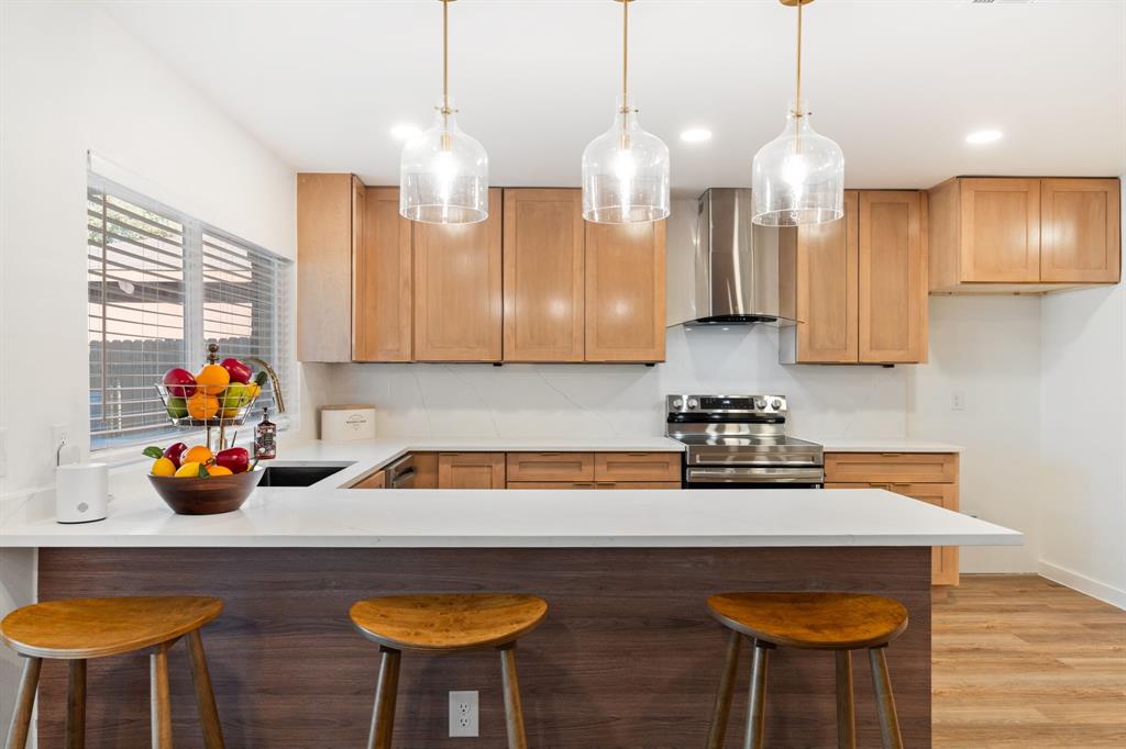 White Rock Village 01 - Residential