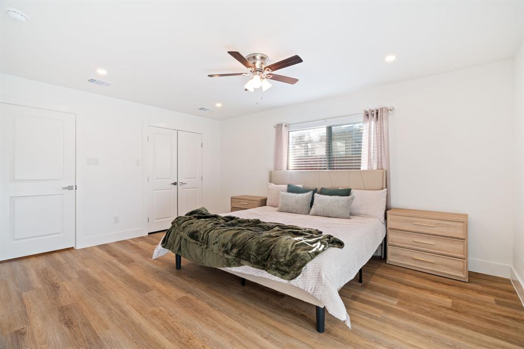 White Rock Village 01 - Residential