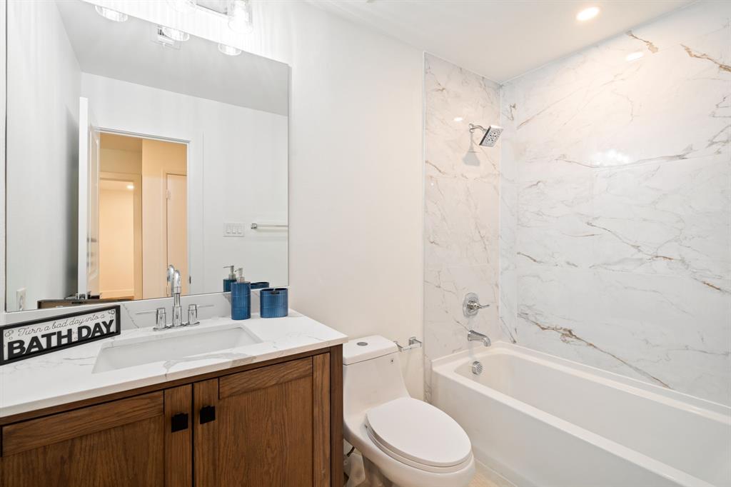 White Rock Village 01 - Residential