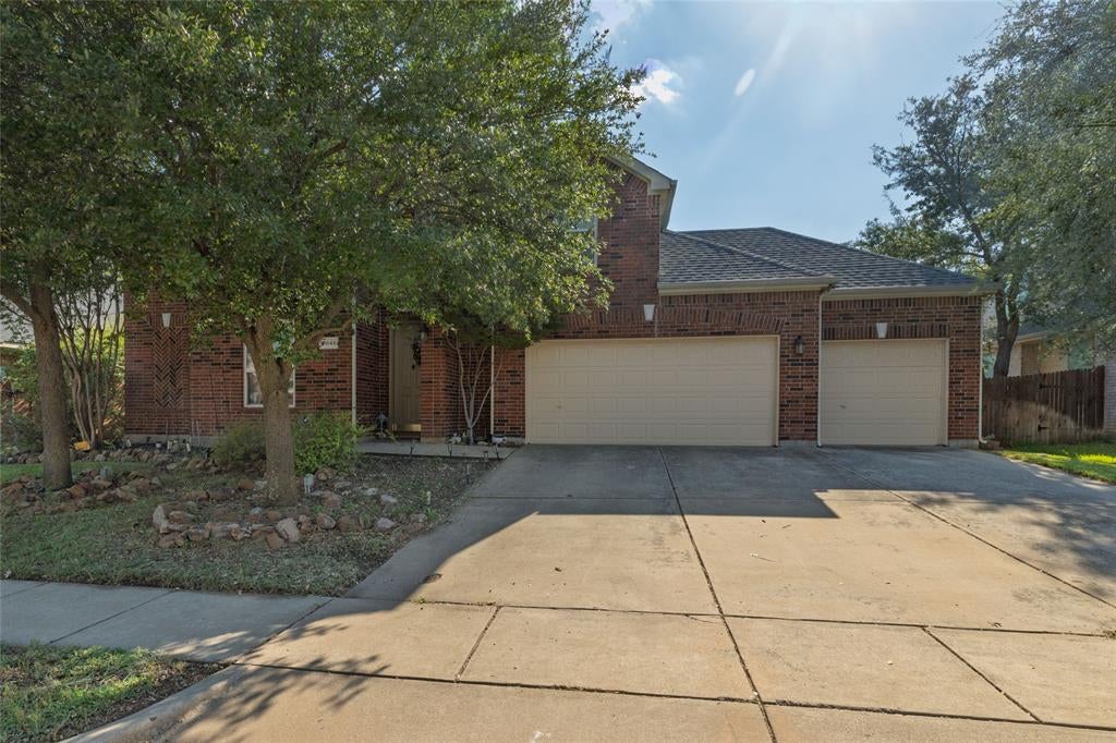 11845 Warbler Lane