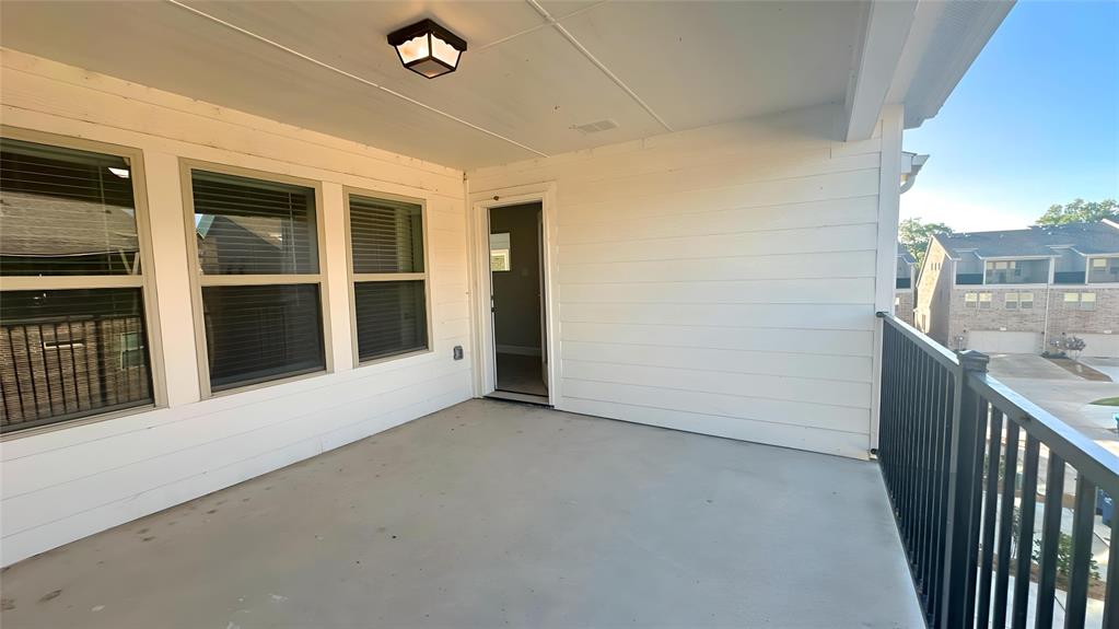 Bayside Twnhms - Residential Lease