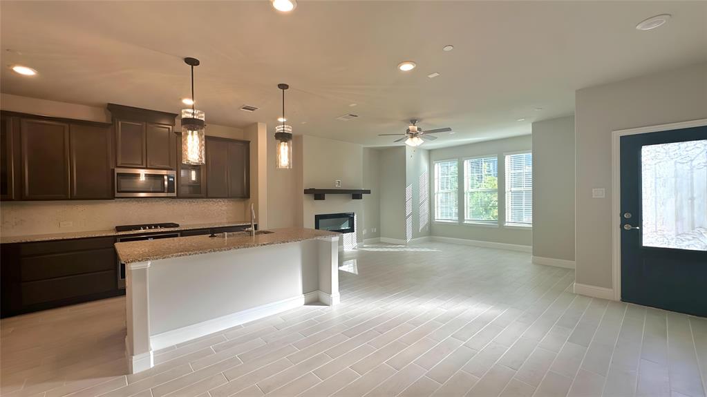 Bayside Twnhms - Residential Lease