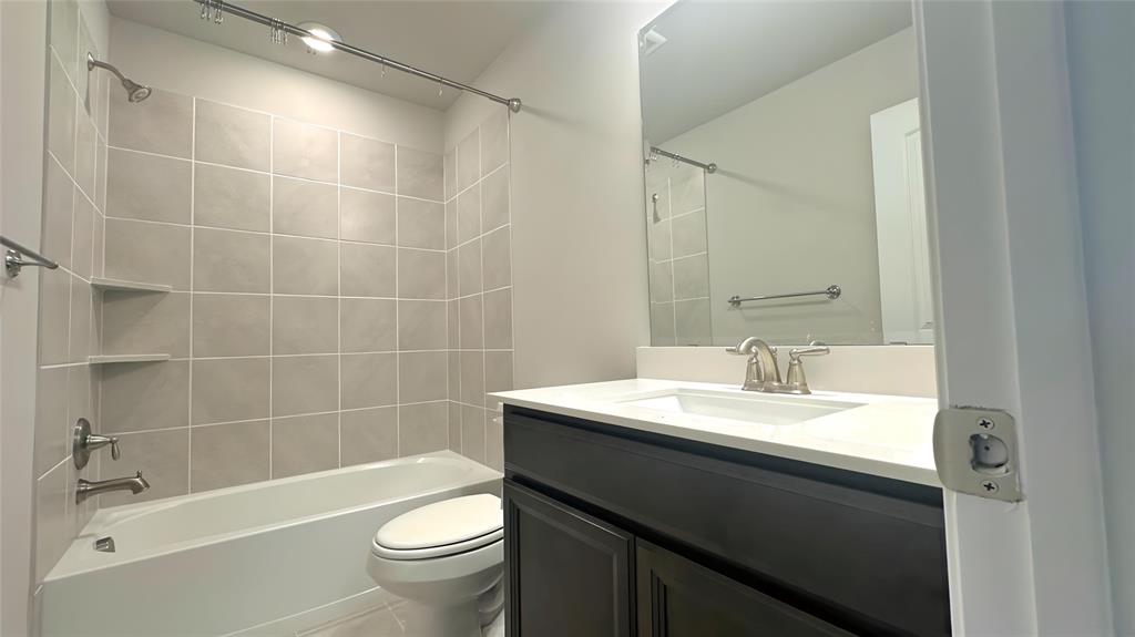 Bayside Twnhms - Residential Lease