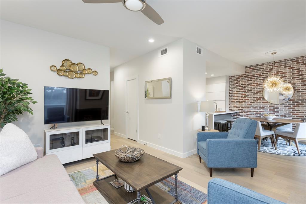 Boardwalk On The Pkwy Condos - Residential