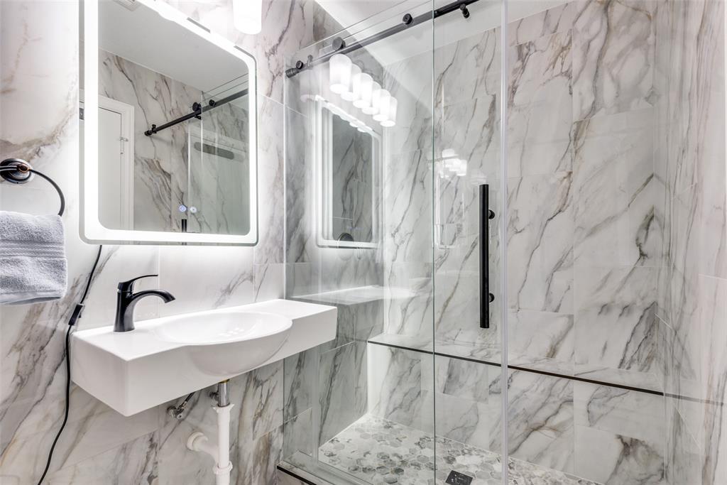 Waterford Point Ph 1 - Residential