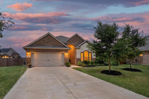 Photo of 5600 Log Cabin Court, Midlothian, TX 76065 (MLS # 21384038)