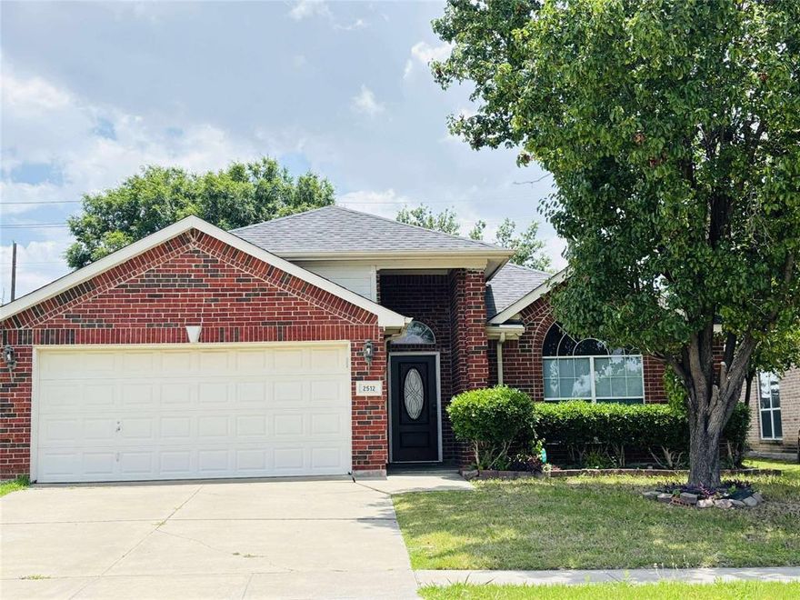 Welcome to your move-in-ready home in the desirable Lakes of River Trails South subdivision! This spacious 1,875?sq?ft single-family residence built in 2002 showcases a flexible open floor plan perfect for modern living.