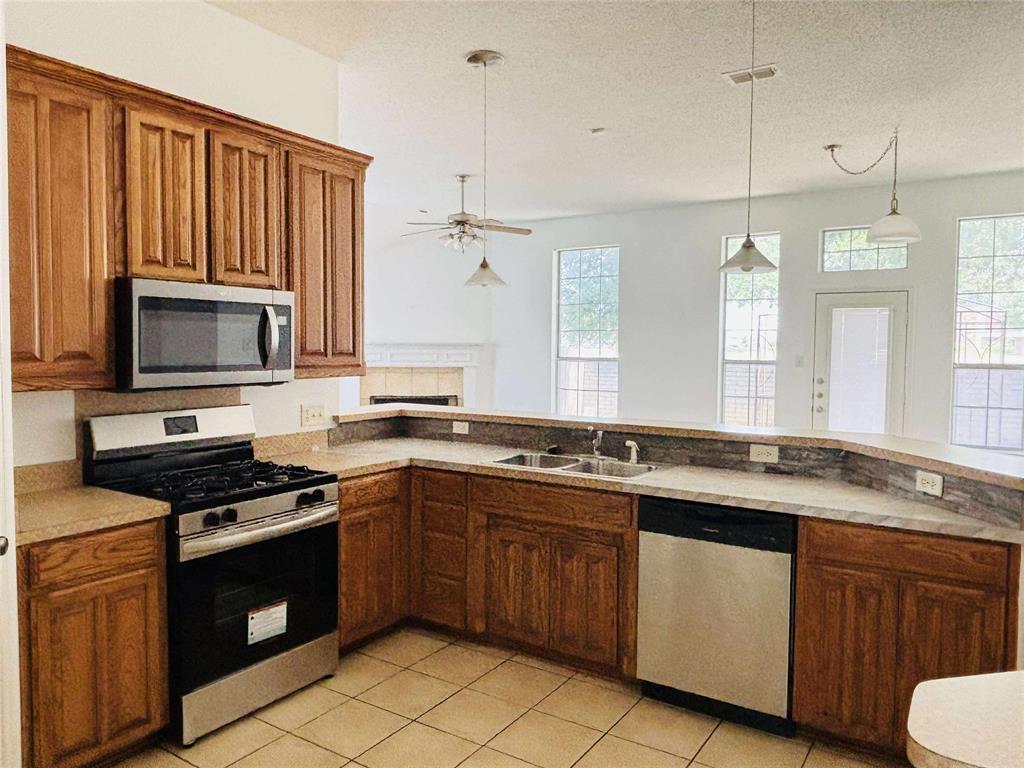 Lakes Of River Trails South - Residential Lease