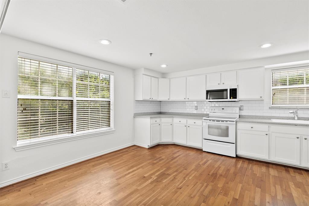 3100 Cole Avenue 205