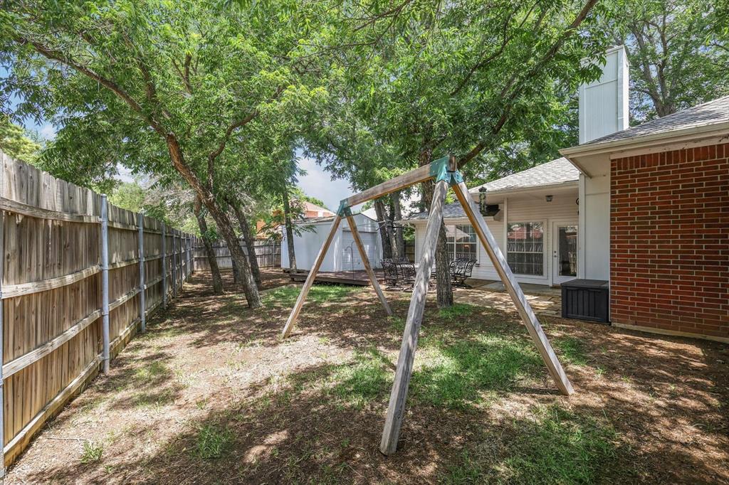 LAKESIDE ESTATES - Residential