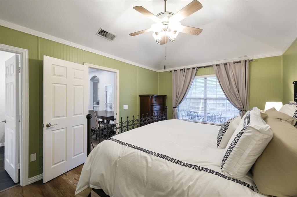 LAKESIDE ESTATES - Residential