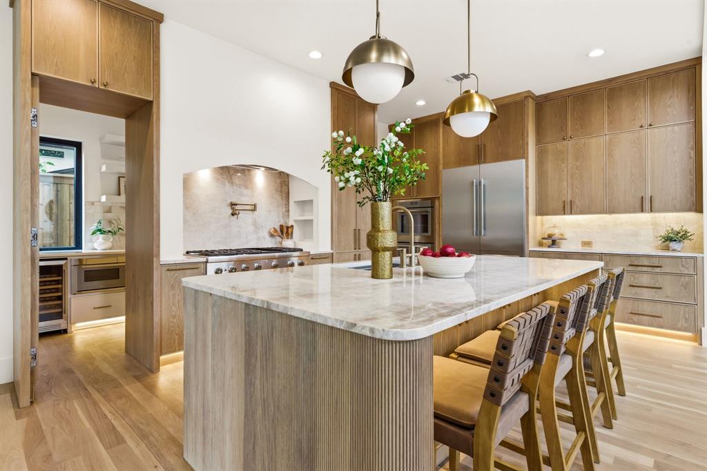 University Blvd Terrace - Residential