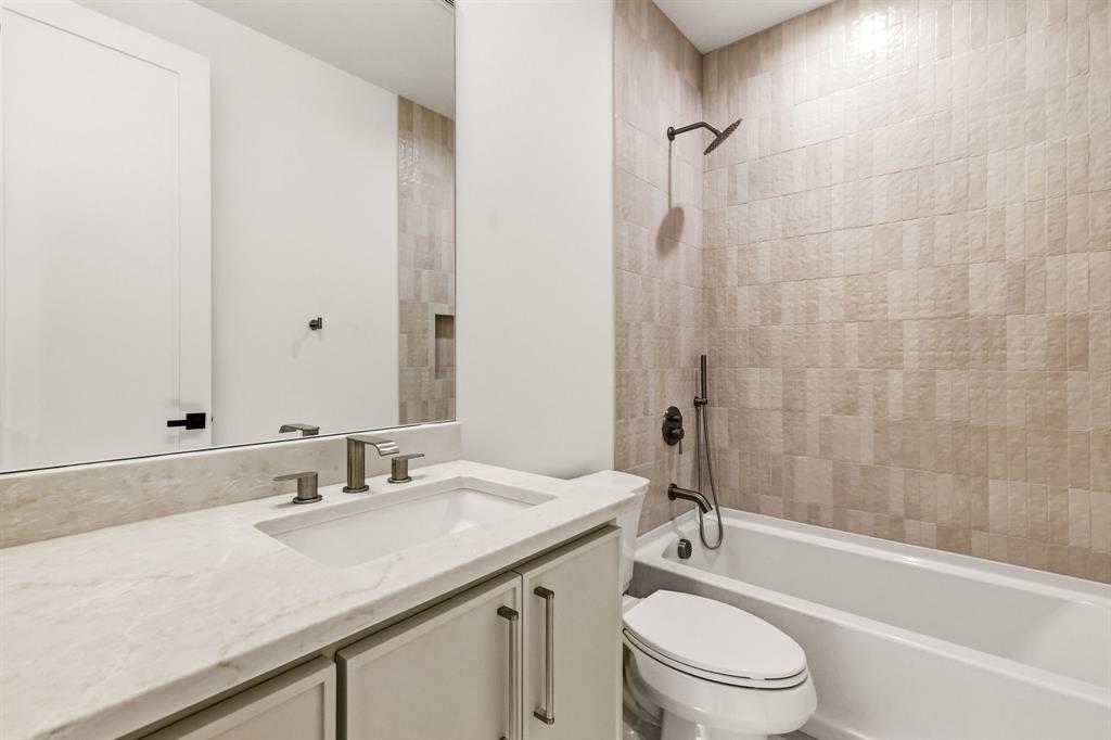 University Blvd Terrace - Residential