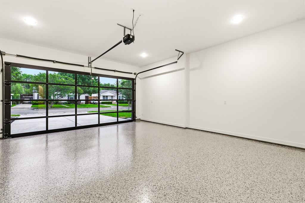 University Blvd Terrace - Residential