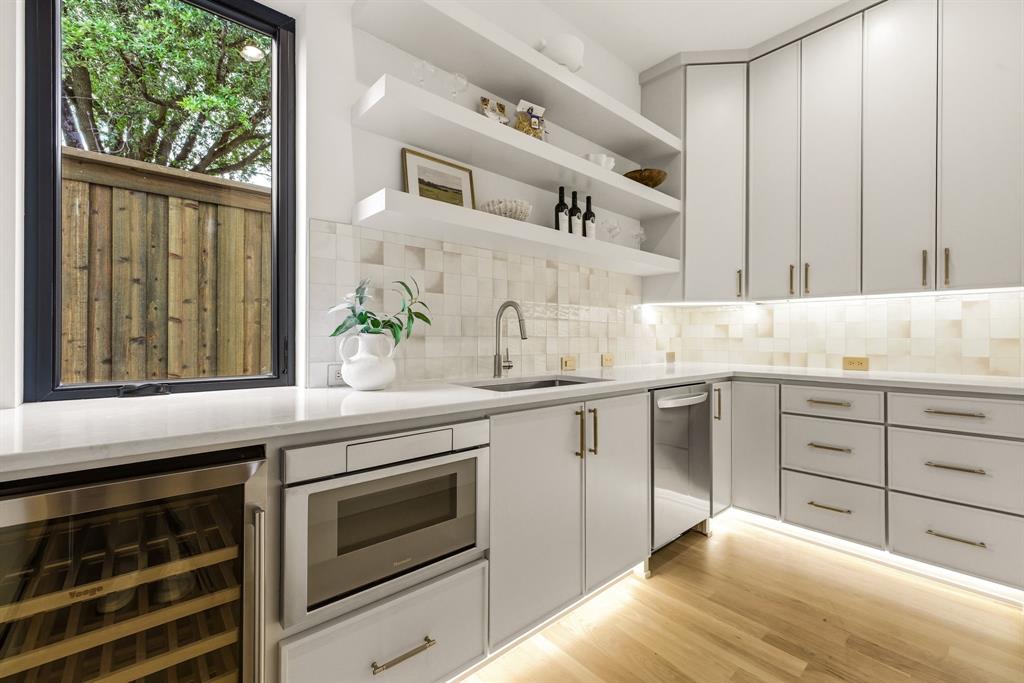 University Blvd Terrace - Residential