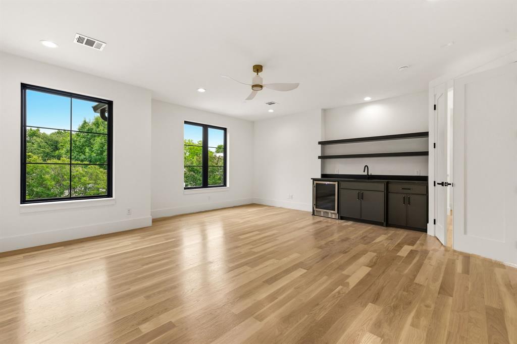 University Blvd Terrace - Residential