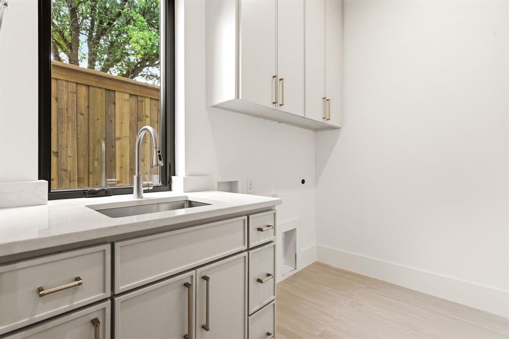 University Blvd Terrace - Residential