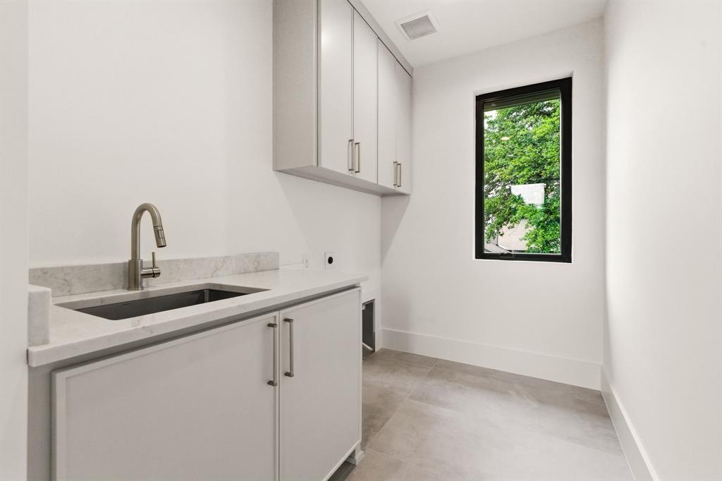 University Blvd Terrace - Residential