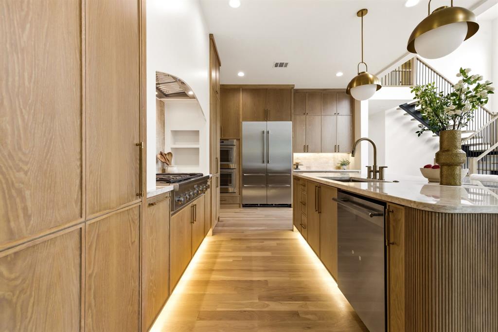 University Blvd Terrace - Residential