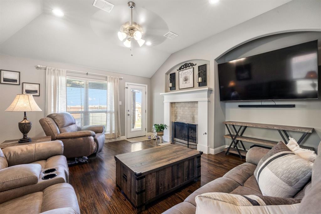 1028 Crest Meadow Drive