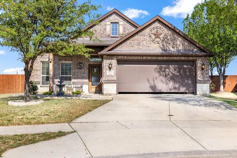 1028 Crest Meadow Drive Fort Worth TX 76052