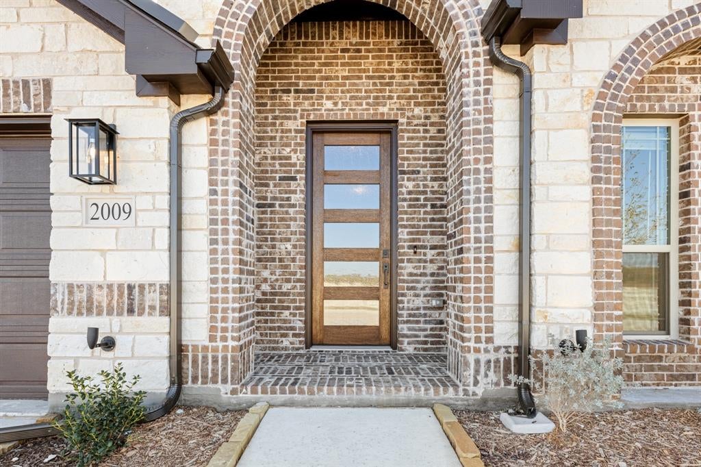 2009 Amber Gate Drive