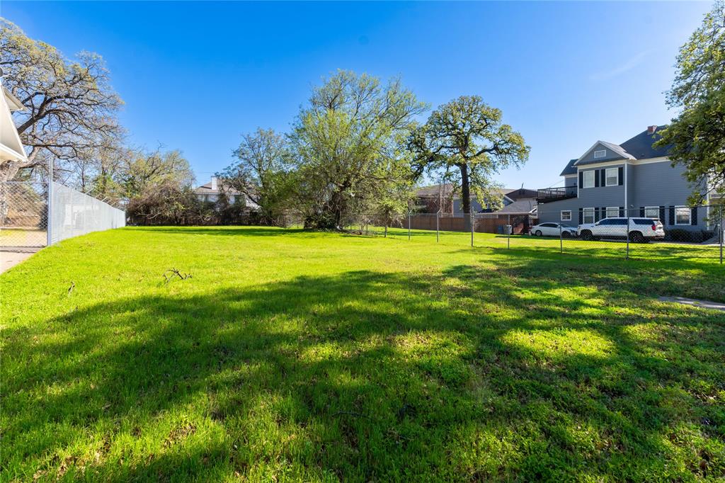 Edgewood Place Add - Land