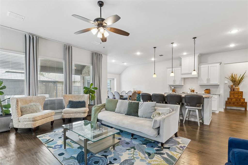 716 New Marion Road