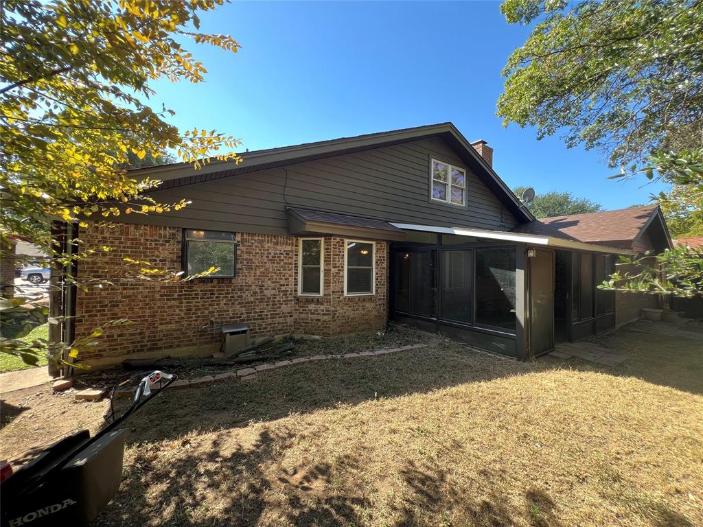 1303 Paisley Drive