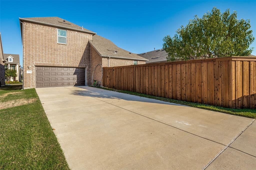 1470 William Way