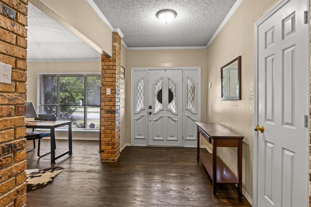 1801 Fairway