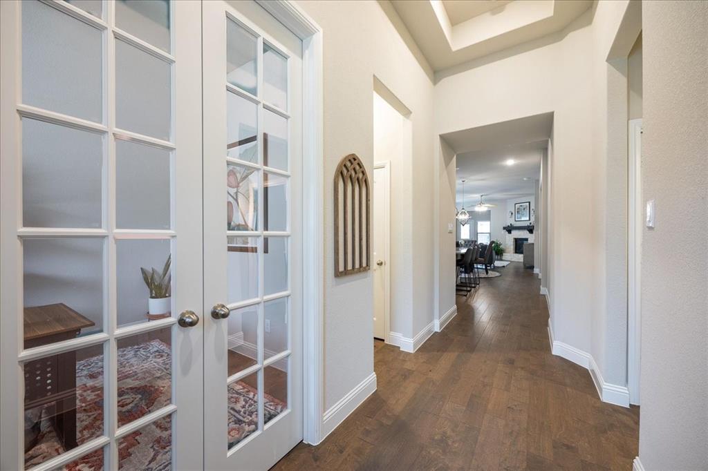 516 Gibbons Creek Trail