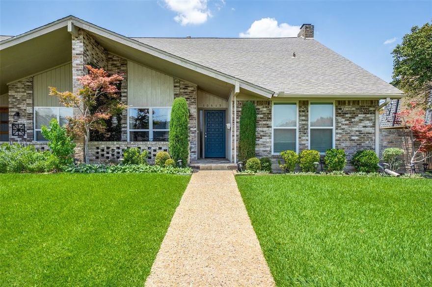 Beautifully UPDATED kitchen, jack n jill bathroom, powder bath and wet bar! Fabulous location close to Central Expressway-75, NorthPark Mall, JCC, Presbyterian Hospital, Medical City Dallas, Dallas North Tollway, and Downtown Dallas. Light and bright and flows very well. Perfect for entertaining with gorgeous hardwood floors. Main living space features vaulted-beamed ceilings, view of side yard, renovated wet bar, and renovated fireplace. Primary bedroom on first floor and tucked away for a peaceful retreat. Primary bathroom offers Jacuzzi jetted tub with waterfall spout, marble shower with bench & three showerheads plus onyx sink. Custom interior paint throughout. Great open floor plan features two bedrooms down and two up with Jack & Jill bath. All new appliances in the kitchen and offers a ton of storage. Electric cook-top and new dishwasher too. 2-Car garage with storage. SS fridge, washer & dryer plus T.V. in the kitchen are included. No dogs allowed; cats on a case by case basis.