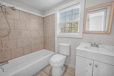 Tiny photo for 208 3rd Street, Whitesboro, TX 76273 (MLS # 21141334)