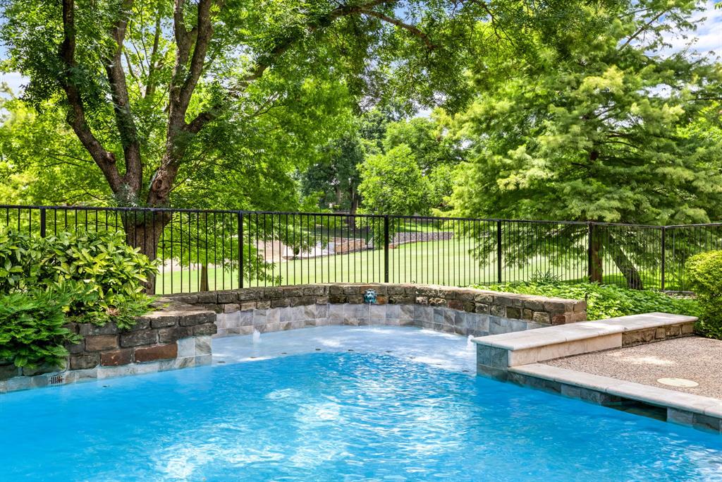 Cliffs Of Gleneagles - Residential