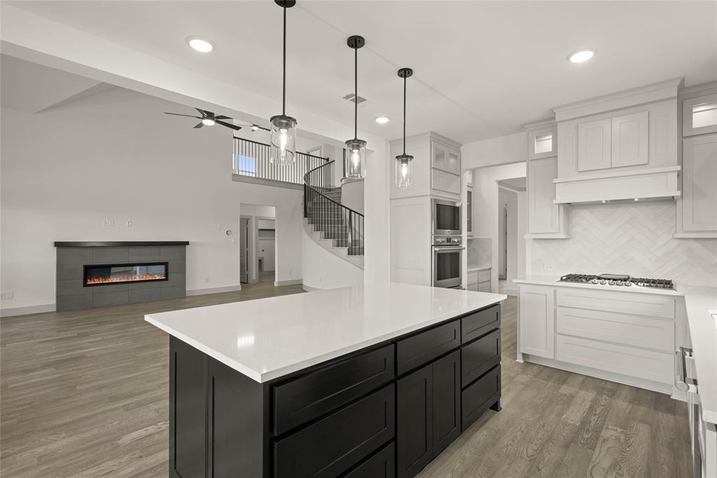 Mira Lagos Crossing - Residential