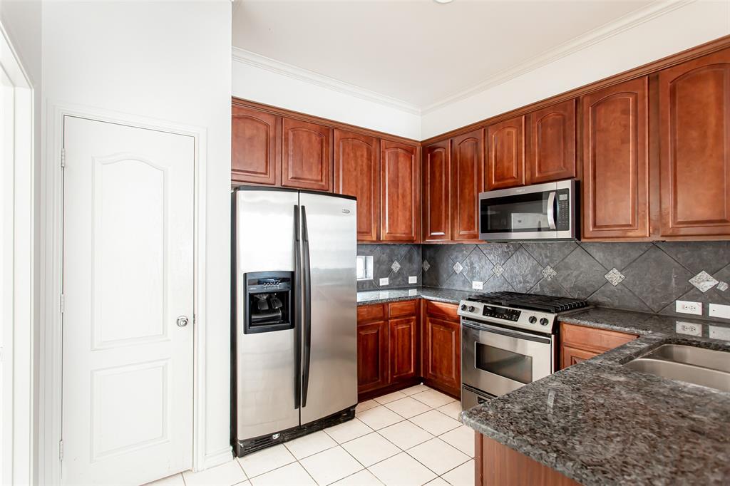 Townhomes Of District A Ph 01-11 - Residential Lease