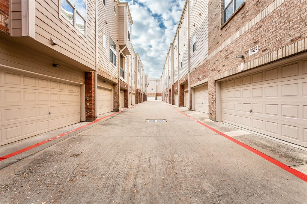 Townhomes Of District A Ph 01-11 - Residential Lease