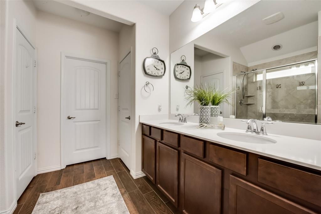 Rolling Mdws East - Residential