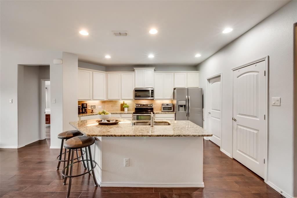 Rolling Mdws East - Residential