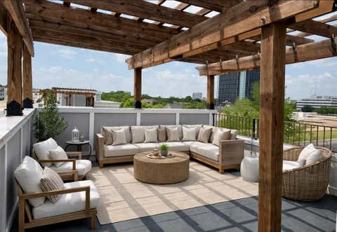 Photo of 1211 Beaconsfield Lane #605, Arlington, TX 76011 (MLS # 21351554)